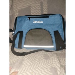 Pet carrier